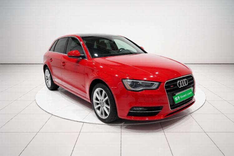 Used Audi A3 2014 Sportback 35 TFSI Automatic Comfort Model Front Right 45 Deg
