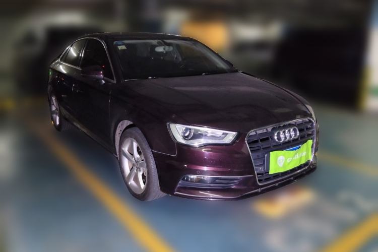 Used Audi A3 2014 Limousine 35 TFSI Automatic Comfort Model Front Right 45 Deg