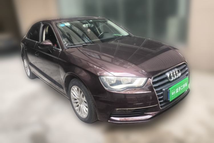 Used Audi A3 2014 Limousine 35 TFSI Automatic Advanced Model Front Right 45 Deg