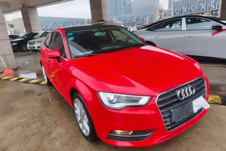 Used Audi A3 2014 Sportback 35 TFSI Automatic Comfort Model Front Right 45 Deg