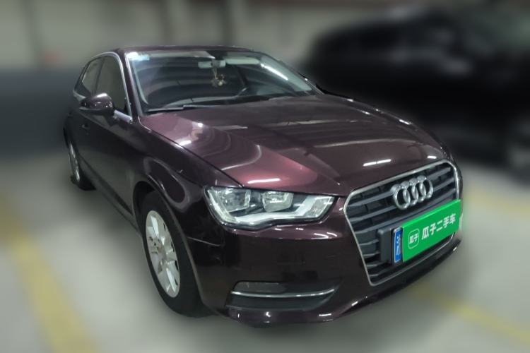 Used Audi A3 2014 Sportback 35 TFSI Automatic Ambition Edition Front Right 45 Deg