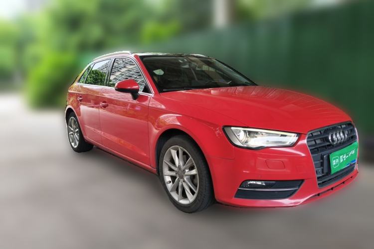Used Audi A3 2014 Sportback 35 TFSI Automatic Comfort Model Front Right 45 Deg