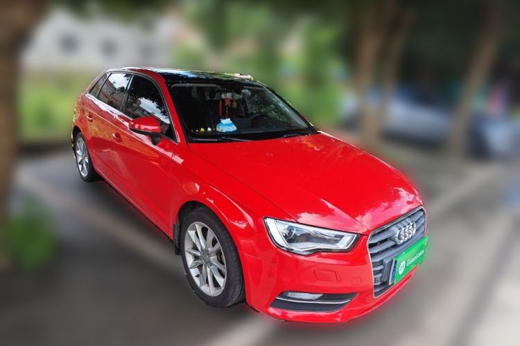 Used Audi A3 2014 Sportback 35 TFSI Automatic Comfort Model Front Right 45 Deg
