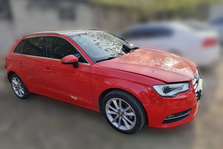 Used Audi A3 2014 Sportback 35 TFSI Automatic Comfort Model Front Right 45 Deg