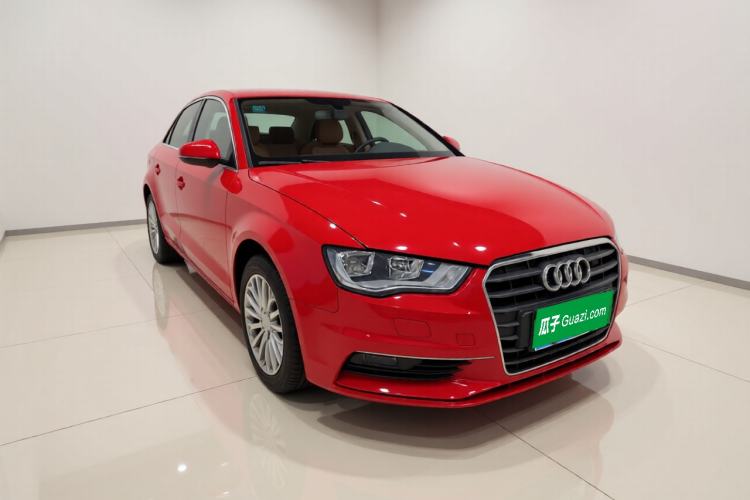 Used Audi A3 2014 Limousine 35 TFSI Automatic Advanced Model Front Right 45 Deg