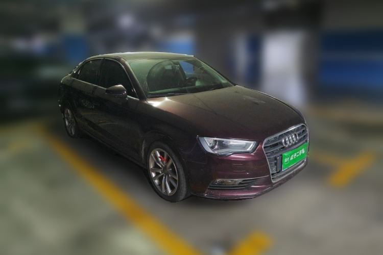 Used Audi A3 2014 Limousine 35 TFSI Automatic Comfort Model Front Right 45 Deg