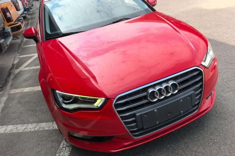 Used Audi A3 2014 Limousine 35 TFSI Automatic Comfort Model Front Right 45 Deg