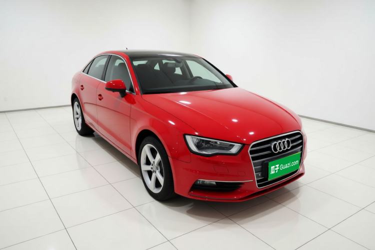 Used Audi A3 2014 Limousine 35 TFSI Automatic Comfort Model Front Right 45 Deg