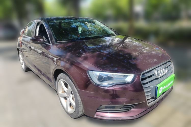 Used Audi A3 2014 Limousine 35 TFSI Automatic Comfort Model Front Right 45 Deg