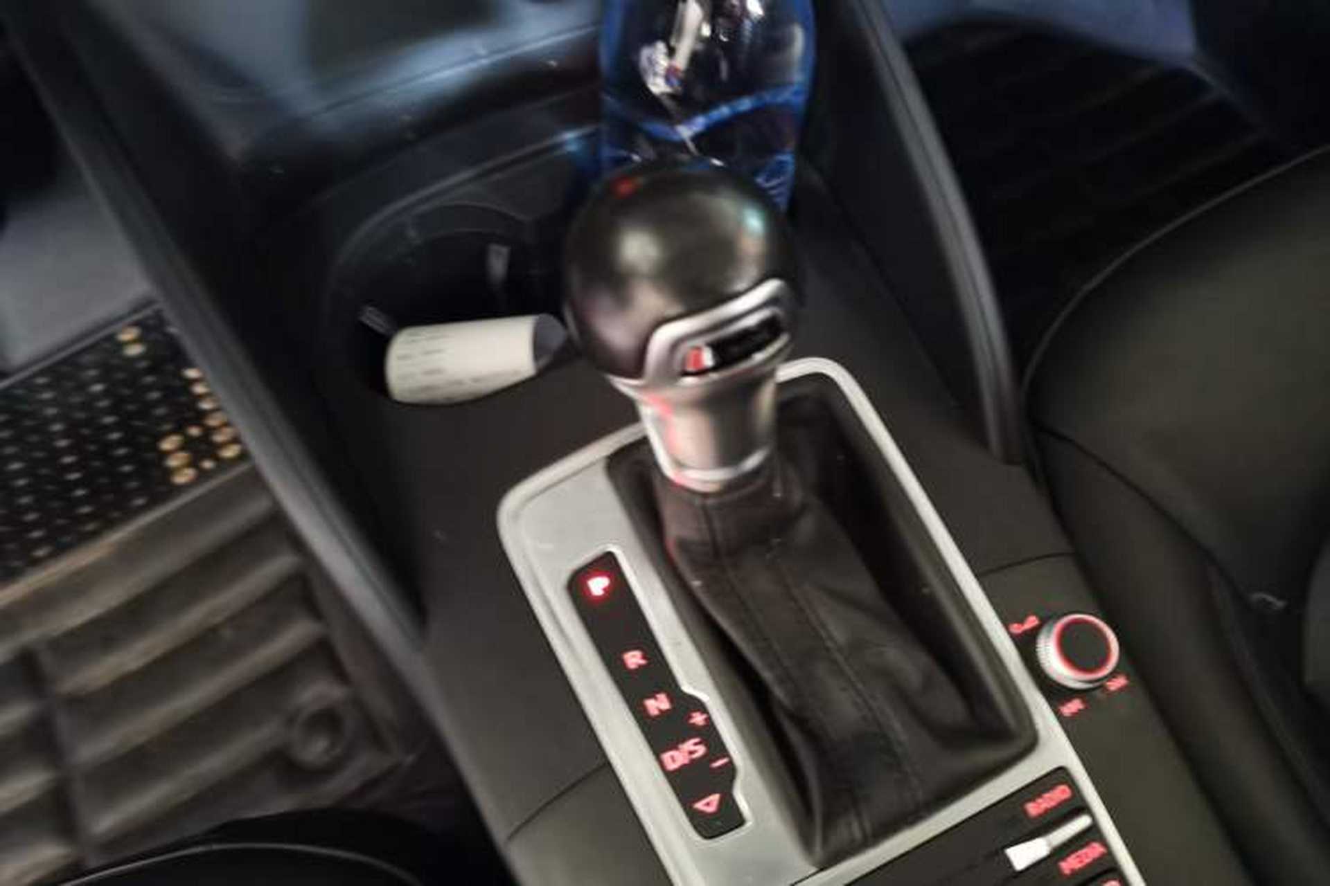 Used Audi A3 2014 Limousine 35 TFSI Automatic Fashion Model Gear Lever