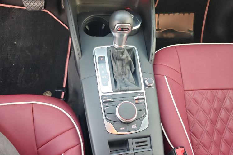 Used Audi A3 2014 Limousine 35 TFSI Automatic Advanced Model Gear Lever