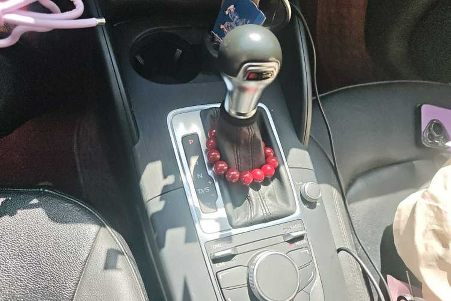 Used Audi A3 2014 Limousine 35 TFSI Automatic Fashion Model Gear Lever
