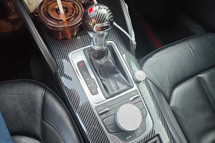 Used Audi A3 2014 Limousine 35 TFSI Automatic Comfort Model Gear Lever