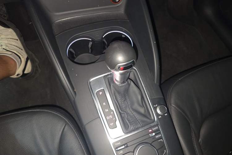 Used Audi A3 2014 Sportback 35 TFSI Automatic Comfort Model Gear Lever