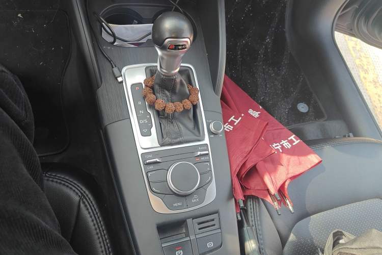 Used Audi A3 2014 Sportback 35 TFSI Automatic Style Edition Gear Lever