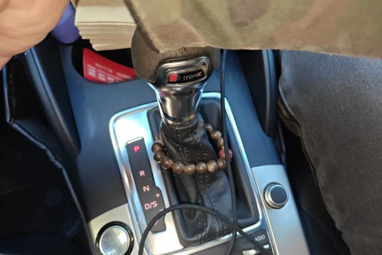 Used Audi A3 2014 Sportback 40 TFSI S line Comfort Model Gear Lever