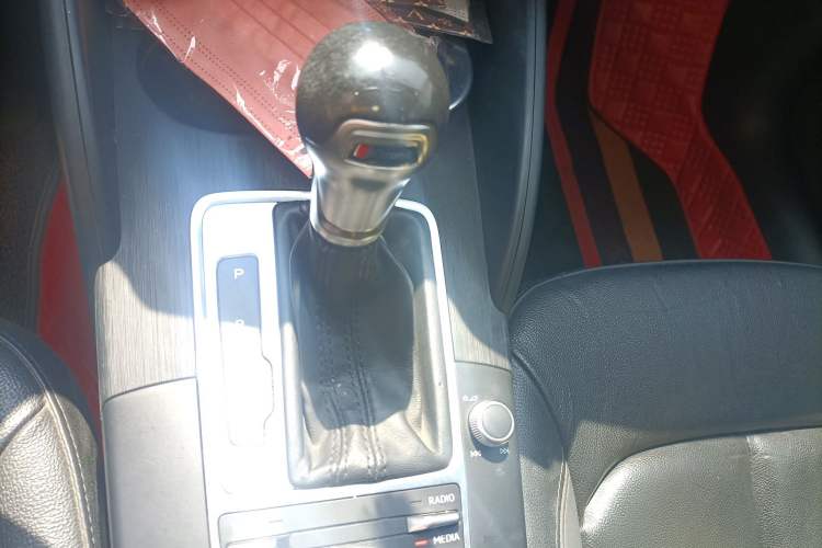 Used Audi A3 2014 Sportback 35 TFSI Automatic Comfort Model Gear Lever