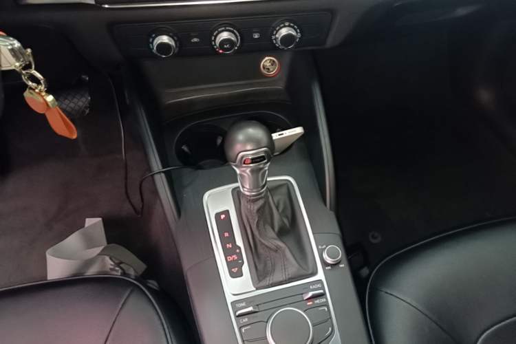 Used Audi A3 2014 Sportback 35 TFSI Automatic Style Edition Gear Lever
