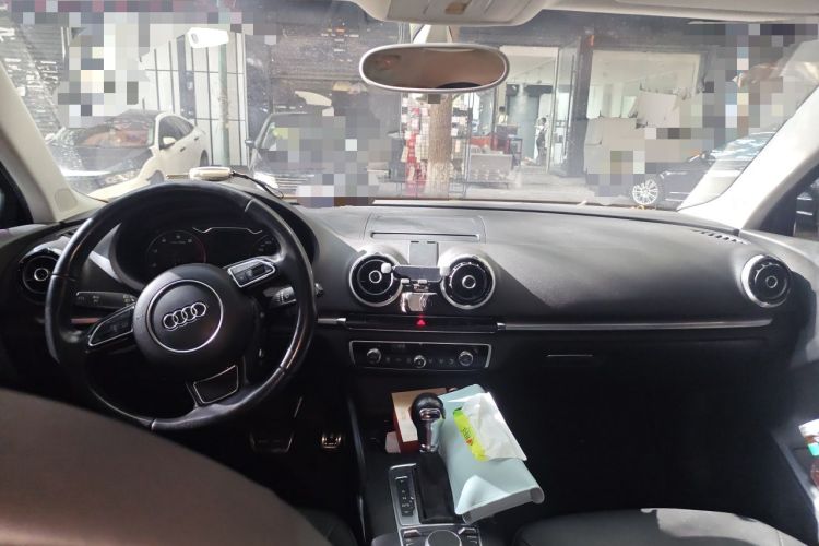 Used Audi A3 2014 Limousine 40 TFSI S line Comfort Model Headliner