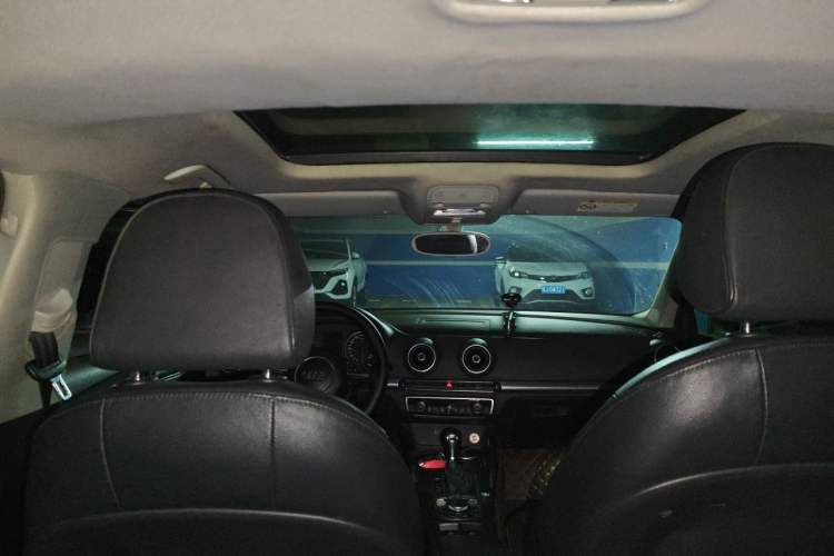 Used Audi A3 2014 Limousine 35 TFSI Automatic Comfort Model Headliner