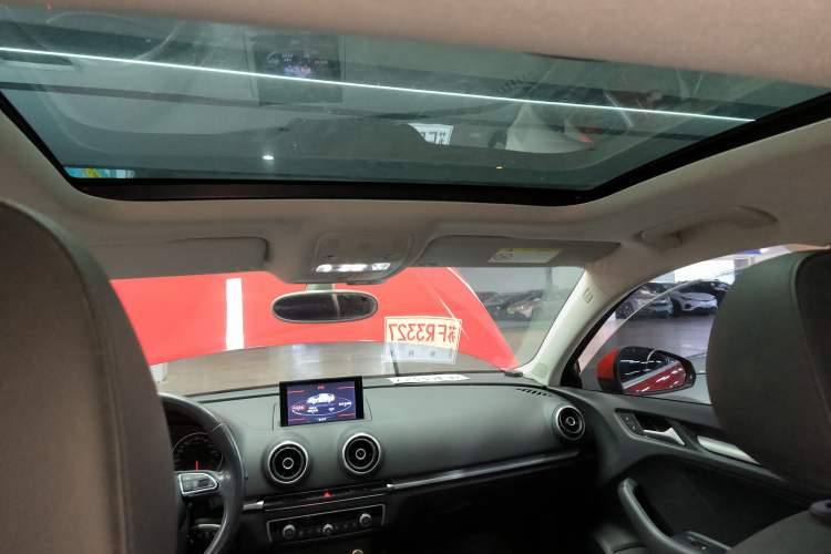 Used Audi A3 2014 Limousine 35 TFSI Automatic Comfort Model Headliner