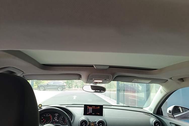 Used Audi A3 2014 Limousine 35 TFSI Automatic Fashion Model Headliner