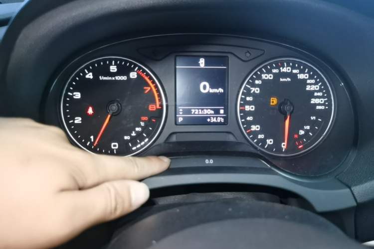Used Audi A3 2014 Sportback 35 TFSI Automatic Comfort Model Instrument Cluster