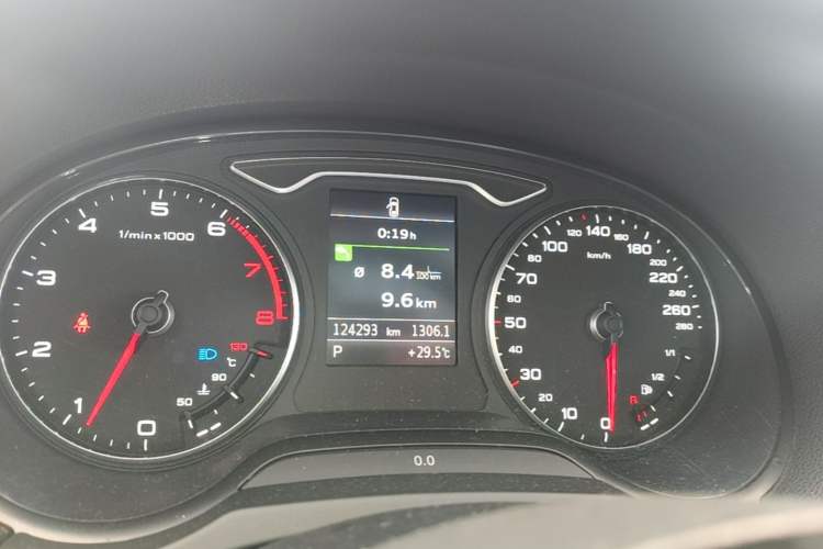Used Audi A3 2014 Limousine 40 TFSI S line Comfort Model Instrument Cluster