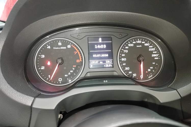 Used Audi A3 2014 Limousine 35 TFSI Automatic Fashion Model Instrument Cluster