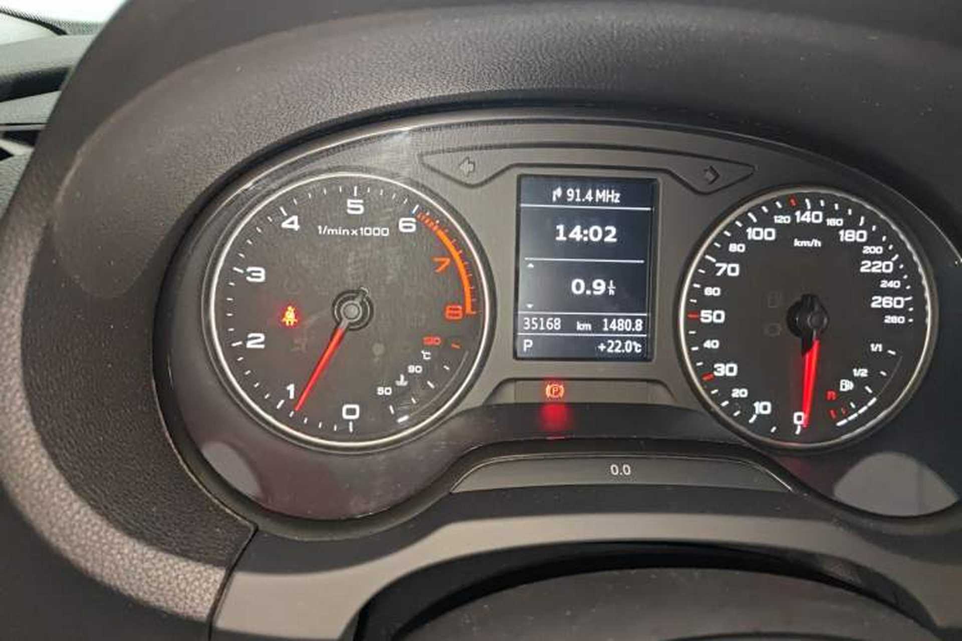 Used Audi A3 2014 Limousine 35 TFSI Automatic Comfort Model Instrument Cluster