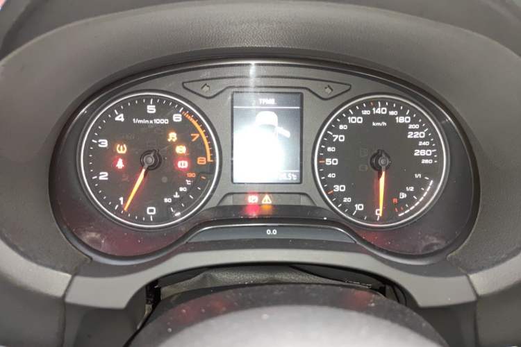 Used Audi A3 2014 Limousine 35 TFSI Automatic Comfort Model Instrument Cluster