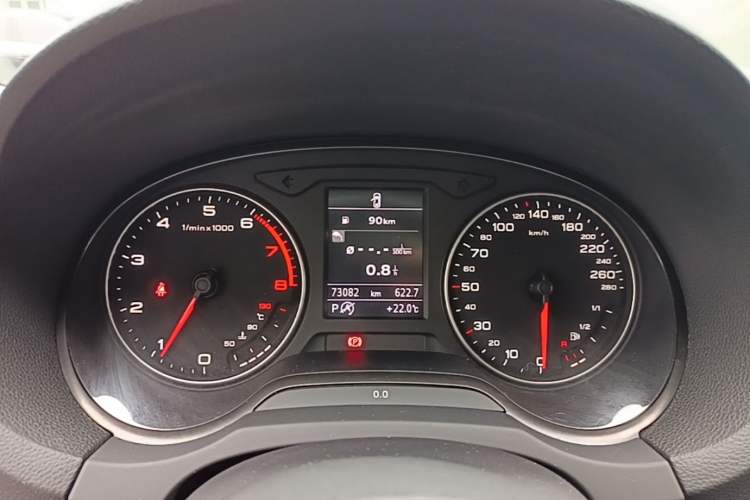 Used Audi A3 2014 Limousine 35 TFSI Automatic Fashion Model Instrument Cluster