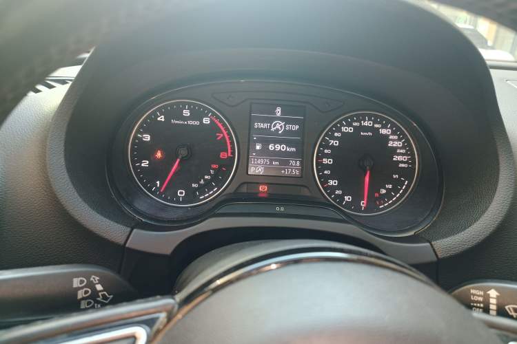 Used Audi A3 2014 Limousine 35 TFSI Automatic Fashion Model Instrument Cluster