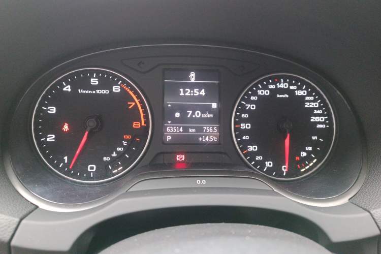Used Audi A3 2014 Limousine 35 TFSI Automatic Comfort Model Instrument Cluster