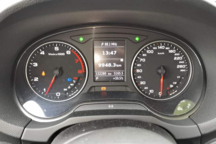 Used Audi A3 2014 Limousine 35 TFSI Automatic Comfort Model Instrument Cluster