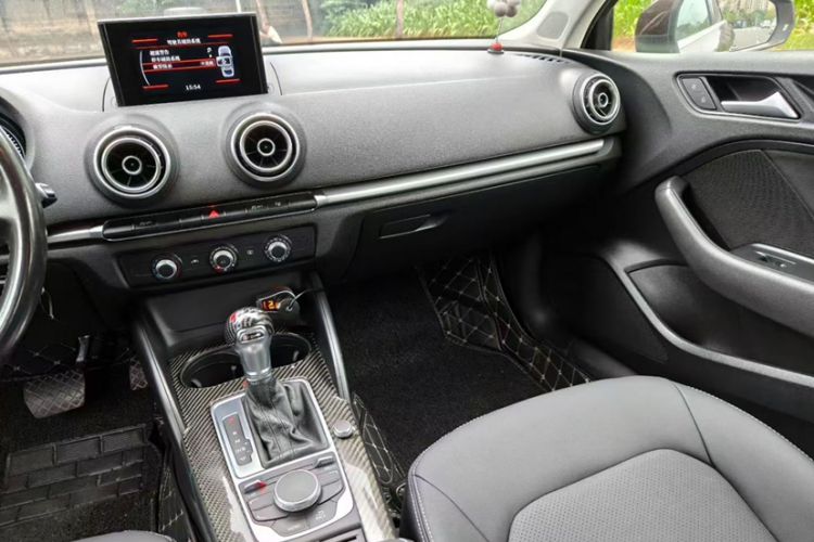 Used Audi A3 2014 Limousine 35 TFSI Automatic Advanced Model Interior 1