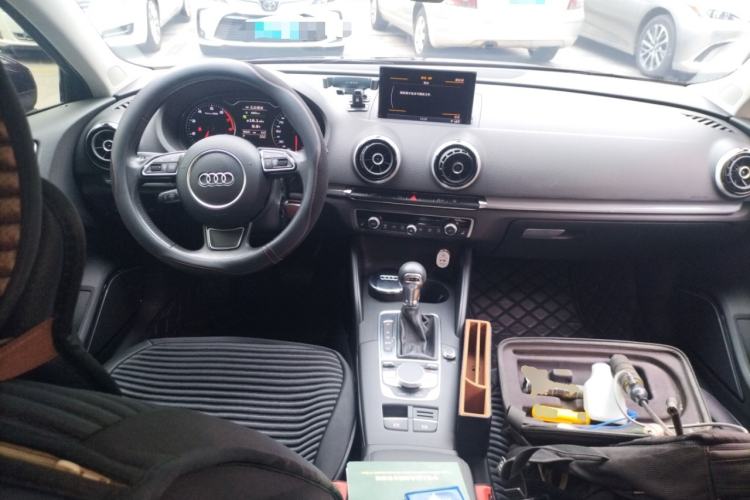 Used Audi A3 2014 Sportback 40 TFSI S line Luxury Model Interior 2