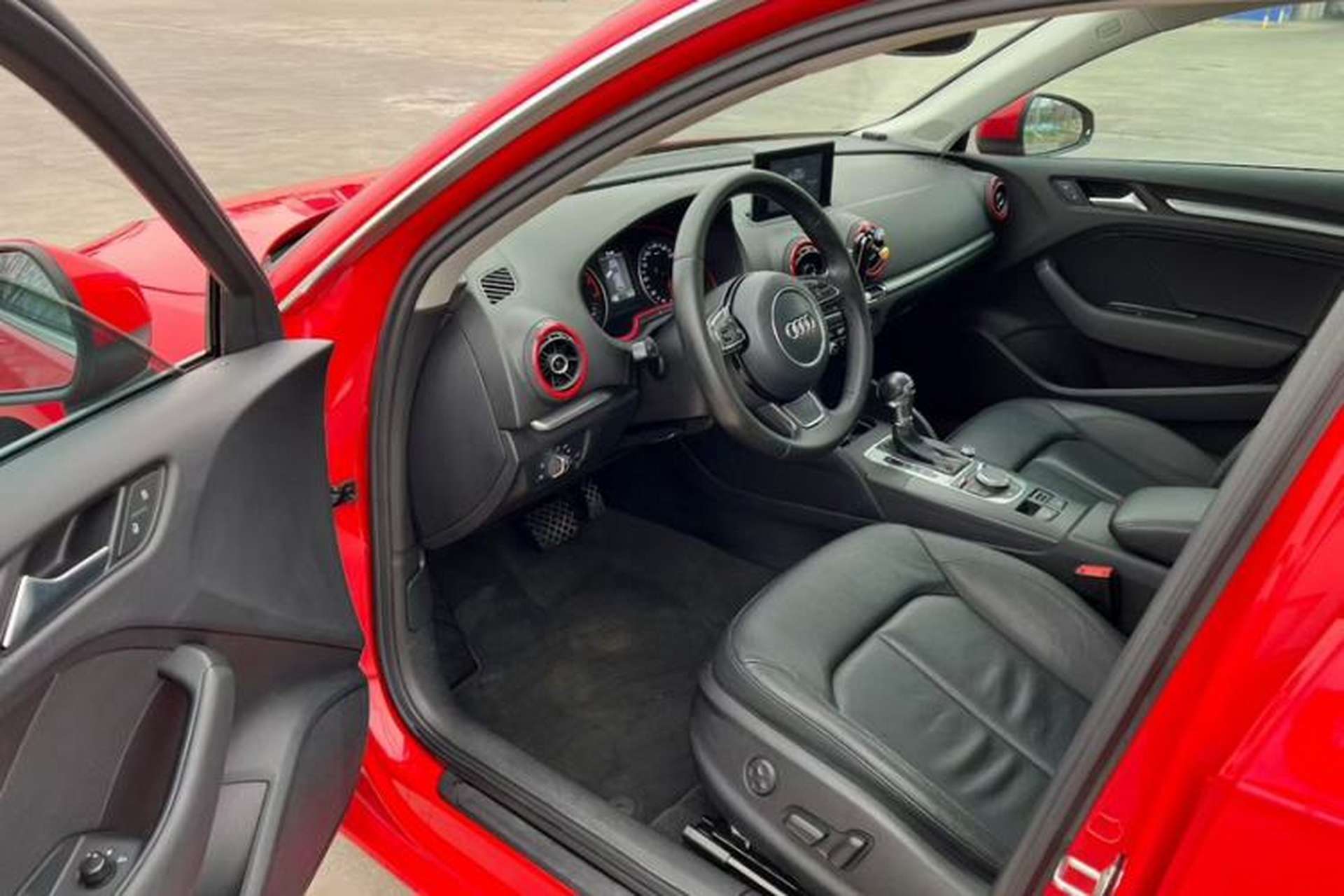Used Audi A3 2014 Sportback 35 TFSI Automatic Comfort Model Interior 2