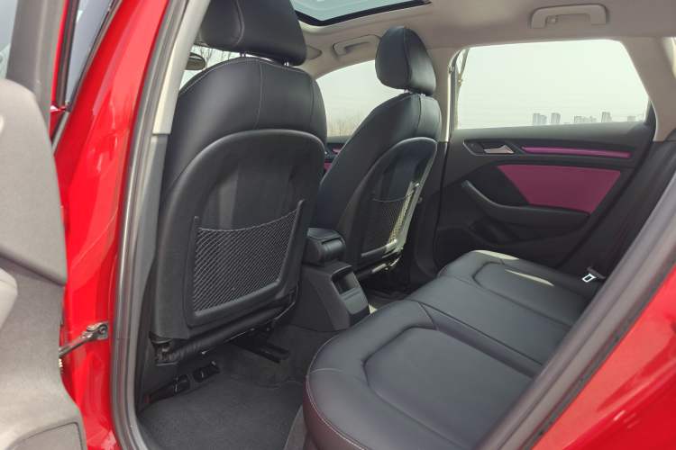 Used Audi A3 2014 Sportback 35 TFSI Automatic Style Edition Interior 2