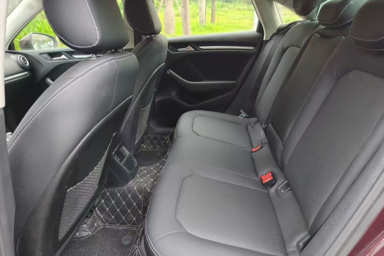 Used Audi A3 2014 Limousine 35 TFSI Automatic Advanced Model Interior 5