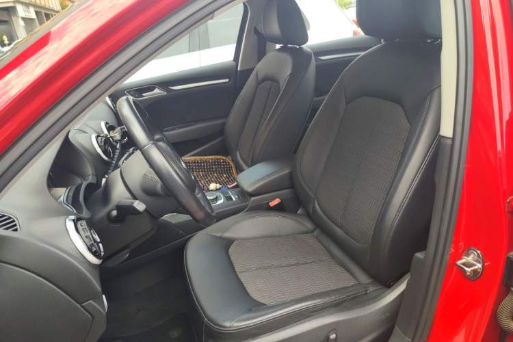 Used Audi A3 2014 Limousine 40 TFSI S line Comfort Model Left Front Seat