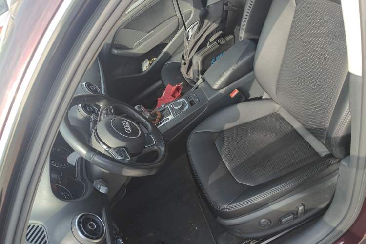 Used Audi A3 2014 Sportback 35 TFSI Automatic Style Edition Left Front Seat