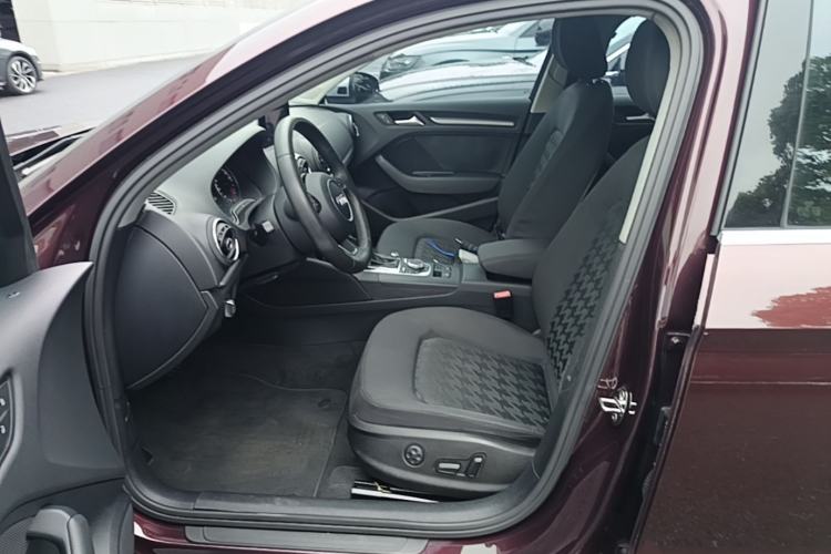 Used Audi A3 2014 Limousine 35 TFSI Automatic Fashion Model Left Front Seat