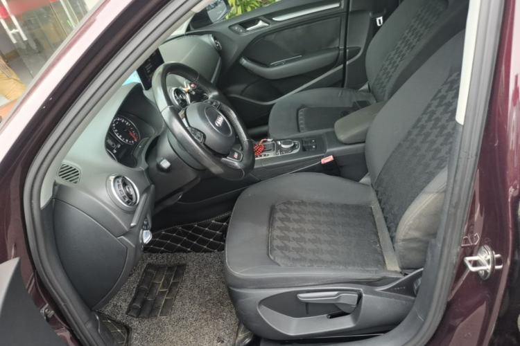 Used Audi A3 2014 Limousine 35 TFSI Automatic Advanced Model Left Front Seat