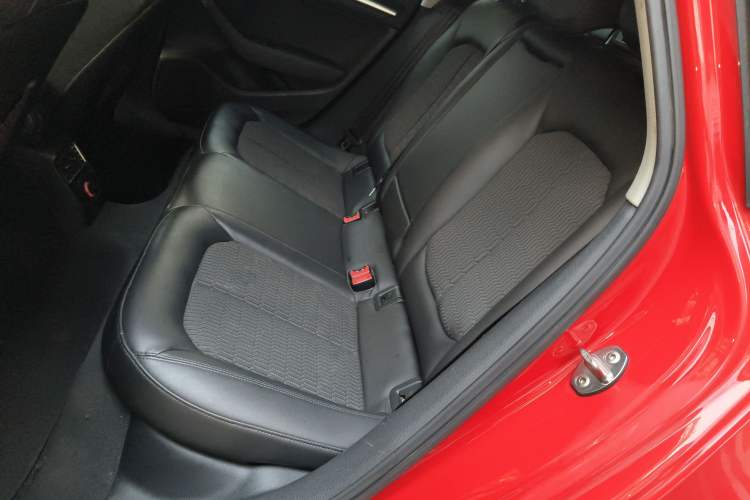 Used Audi A3 2014 Limousine 40 TFSI S line Comfort Model Left Rear Seat