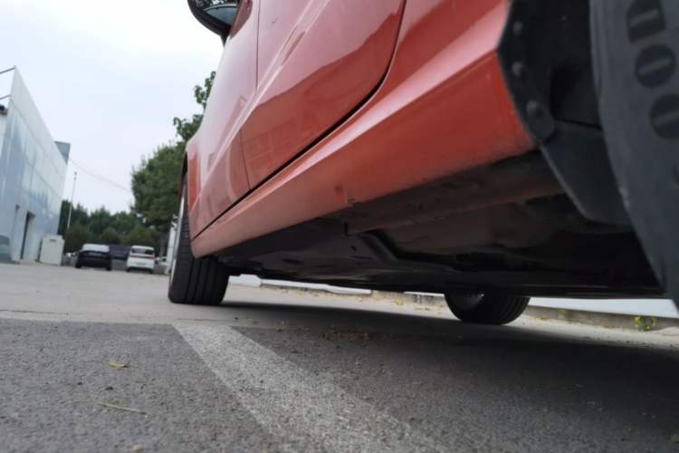 Used Audi A3 2014 Limousine 35 TFSI Automatic Comfort Model Left Side Sill