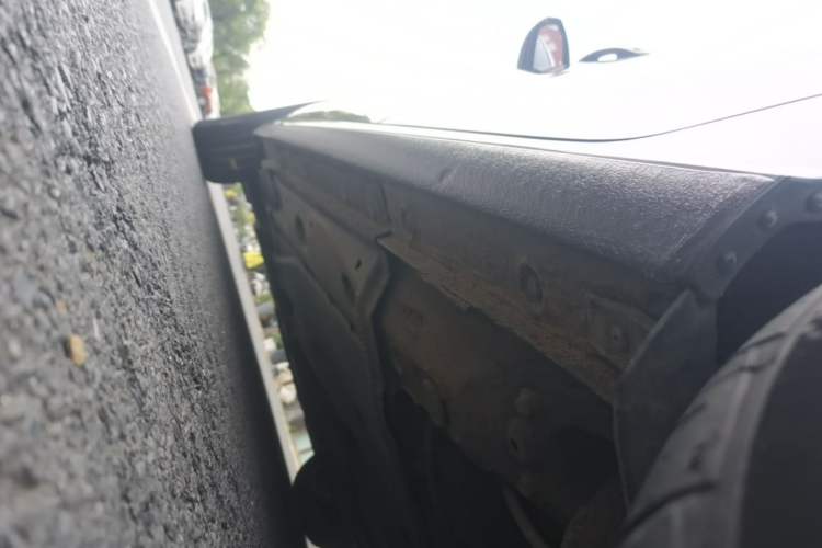 Used Audi A3 2014 Limousine 35 TFSI Automatic Advanced Model Left Side Sill