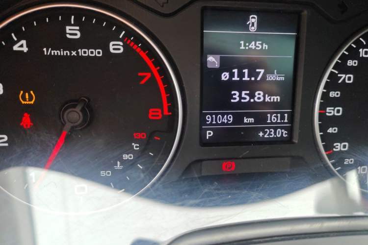Used Audi A3 2014 Limousine 35 TFSI Automatic Comfort Model Odometer Close Up
