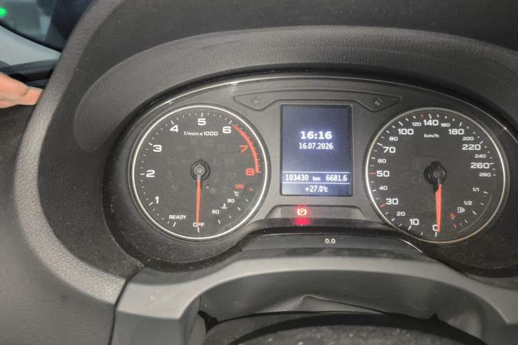 Used Audi A3 2014 Sportback 35 TFSI Automatic Ambition Edition Odometer Close Up