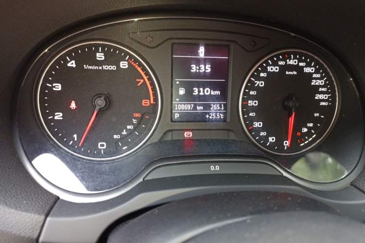 Used Audi A3 2014 Sportback 35 TFSI Automatic Comfort Model Odometer Close Up